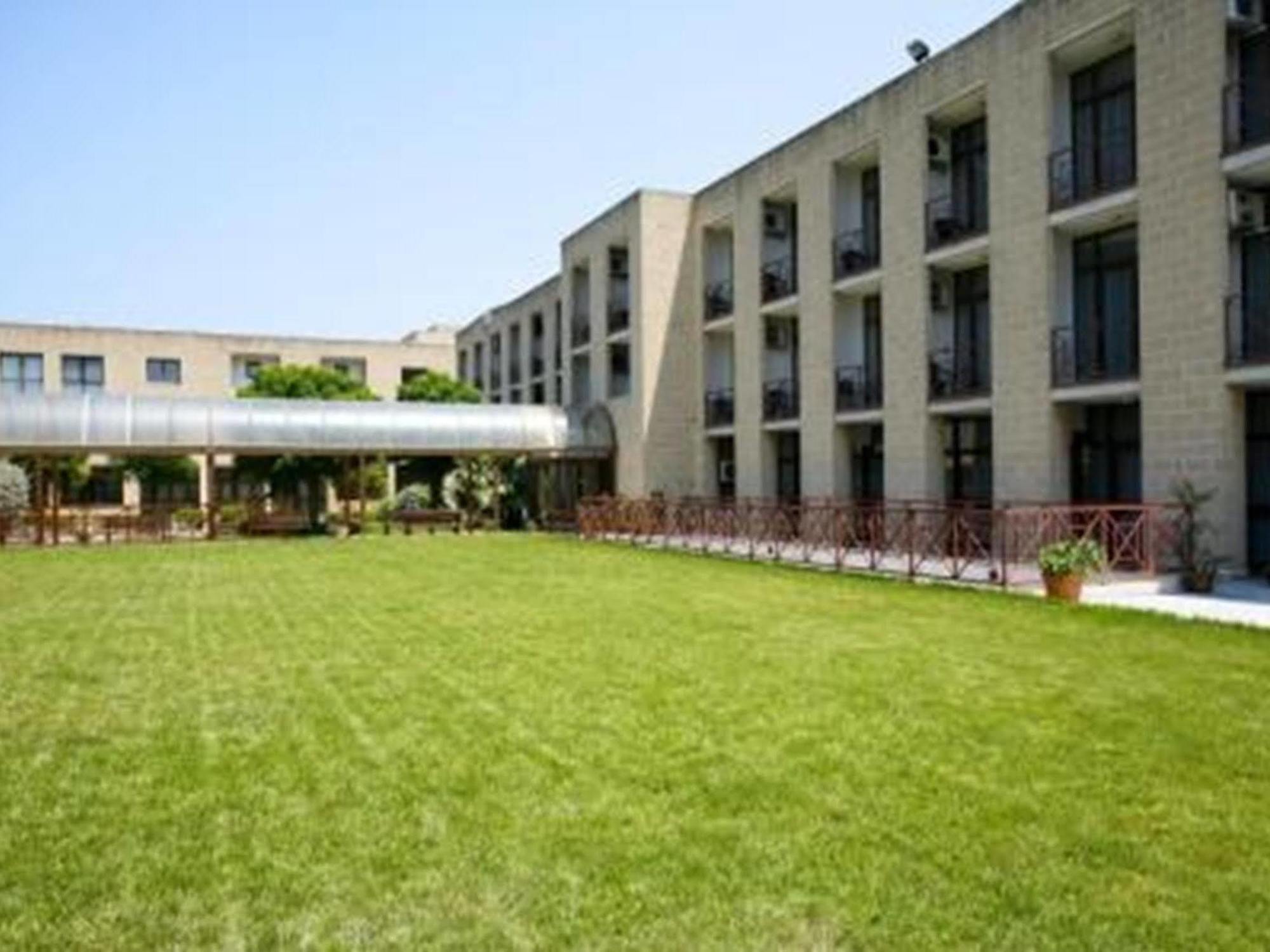Casa Pastor Bonus Hotel เลชเช ภายนอก รูปภาพ
